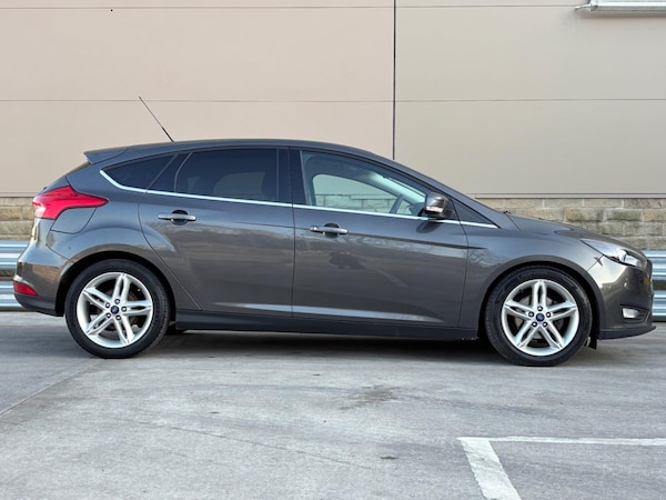 Used Ford Focus 2015 for sale - 75720814: Photo 5
