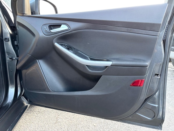 Used Ford Focus 2015 for sale - 75720814: Photo 64