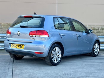 Used Volkswagen Golf 2010 for sale - 77783953: Photo
