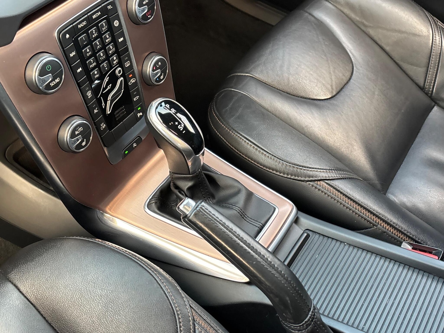 Used Volvo V40 2017 for sale - 77994367: Photo 16