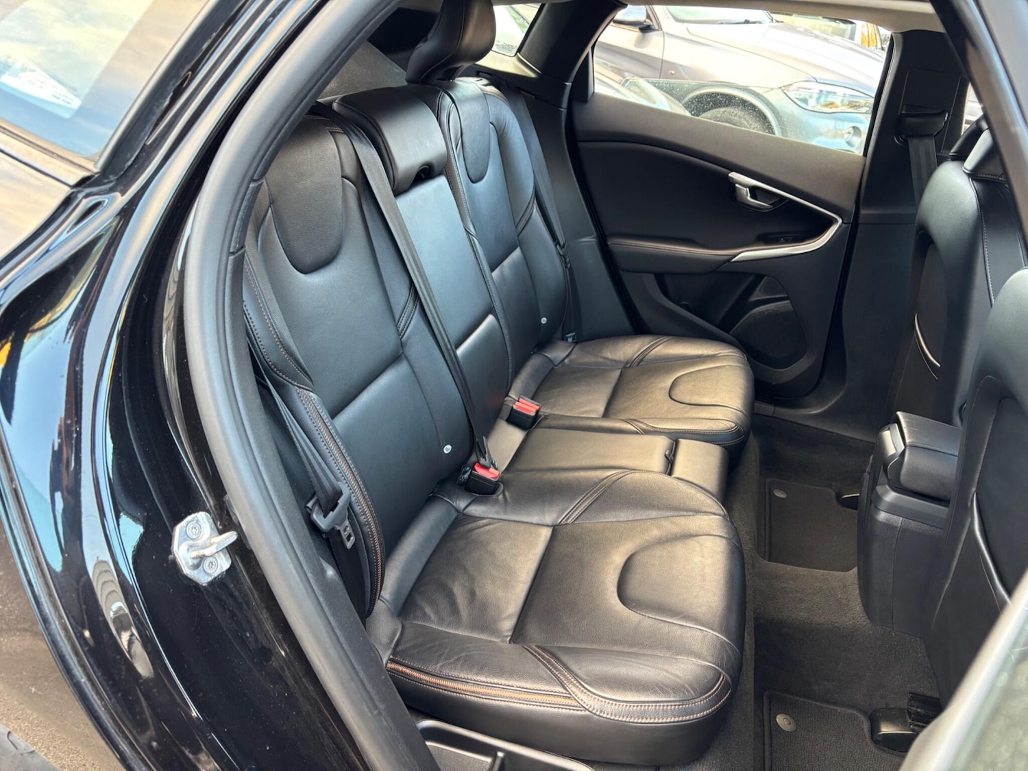 Used Volvo V40 2017 for sale - 77994367: Photo 23