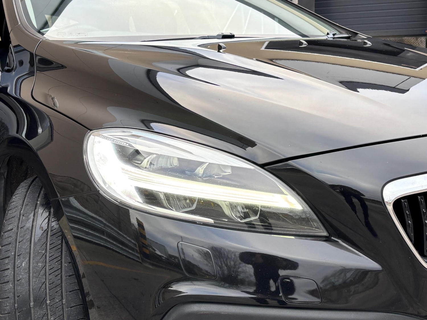 Used Volvo V40 2017 for sale - 77994367: Photo 30