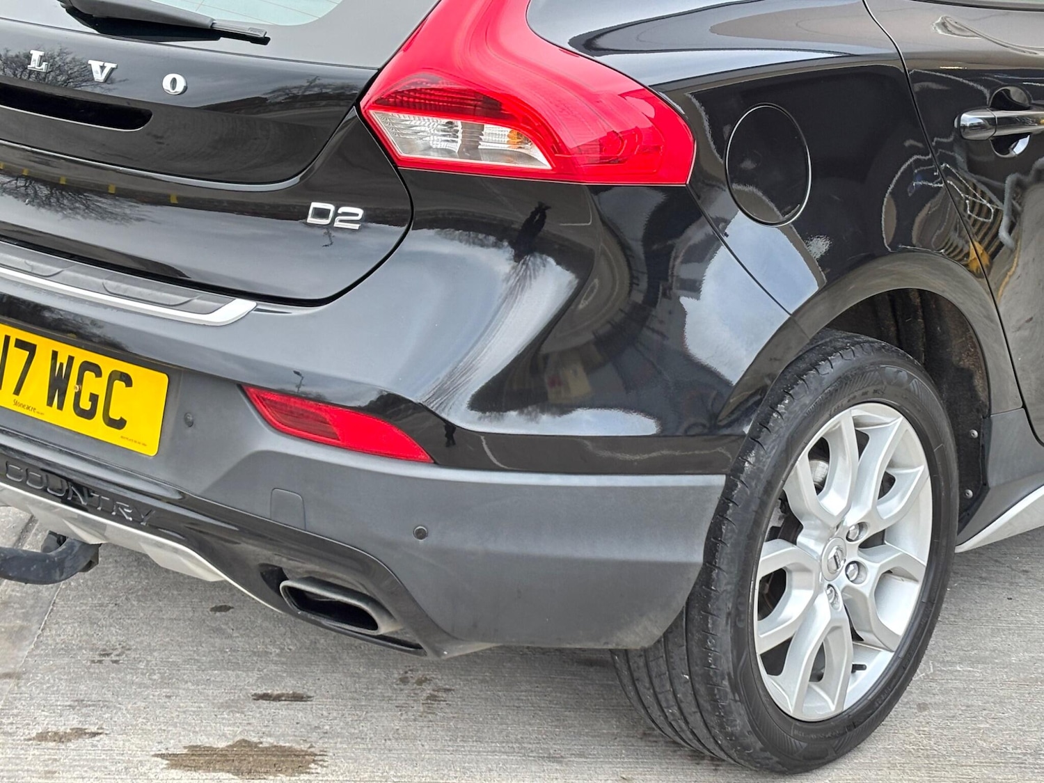 Used Volvo V40 2017 for sale - 77994367: Photo 38