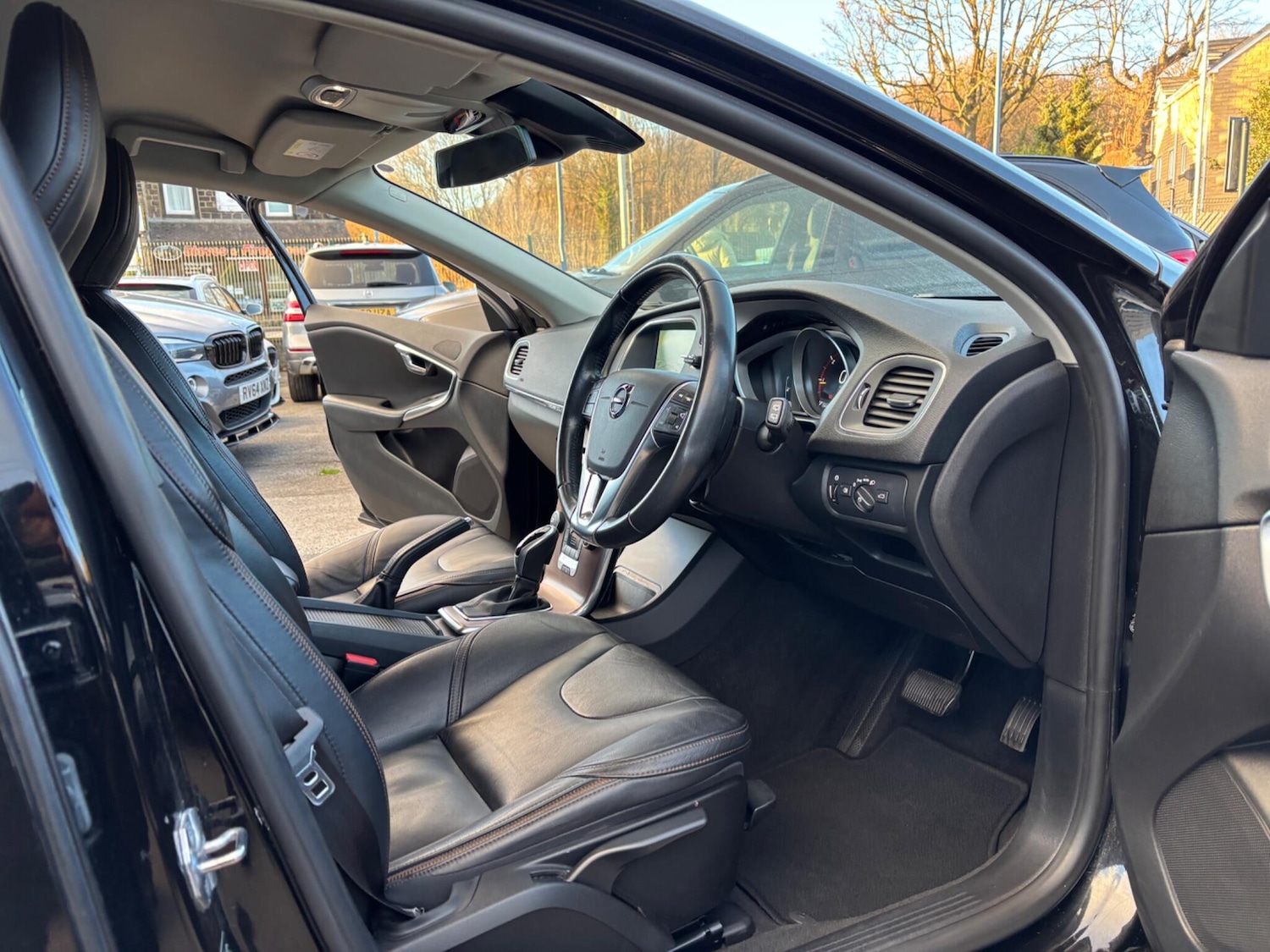 Used Volvo V40 2017 for sale - 77994367: Photo 47