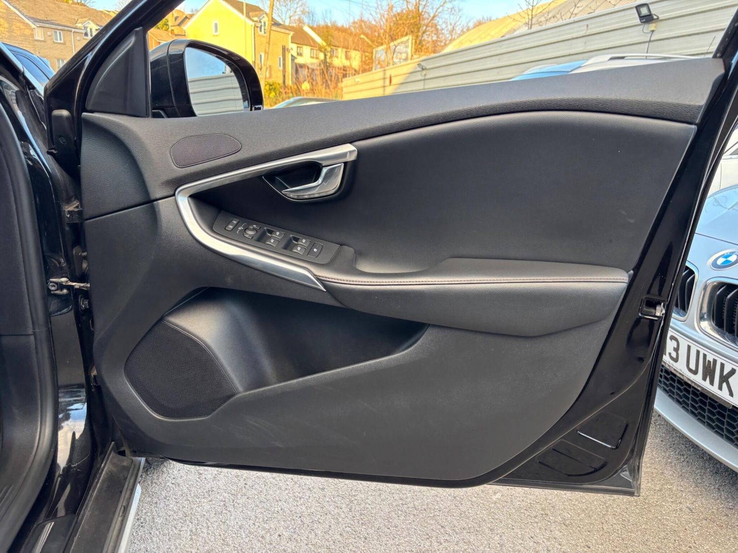 Used Volvo V40 2017 for sale - 77994367: Photo 74