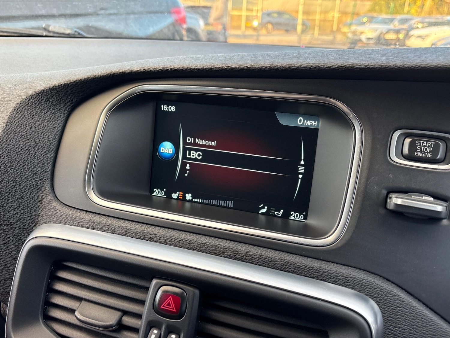 Used Volvo V40 2017 for sale - 77994367: Photo 76