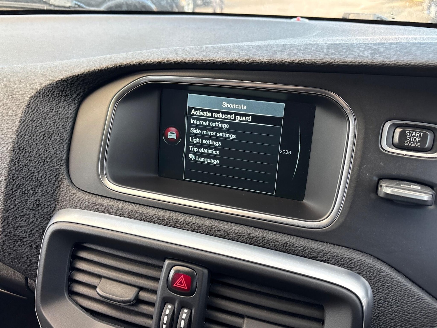 Used Volvo V40 2017 for sale - 77994367: Photo 78