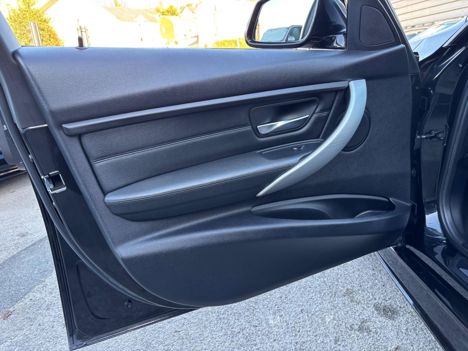 Used BMW 3 Series 2014 for sale - 77081935: Photo 92