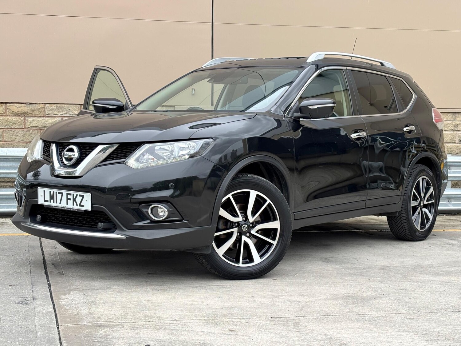 Used Nissan X-Trail 2017 for sale - 76024334: Photo 26