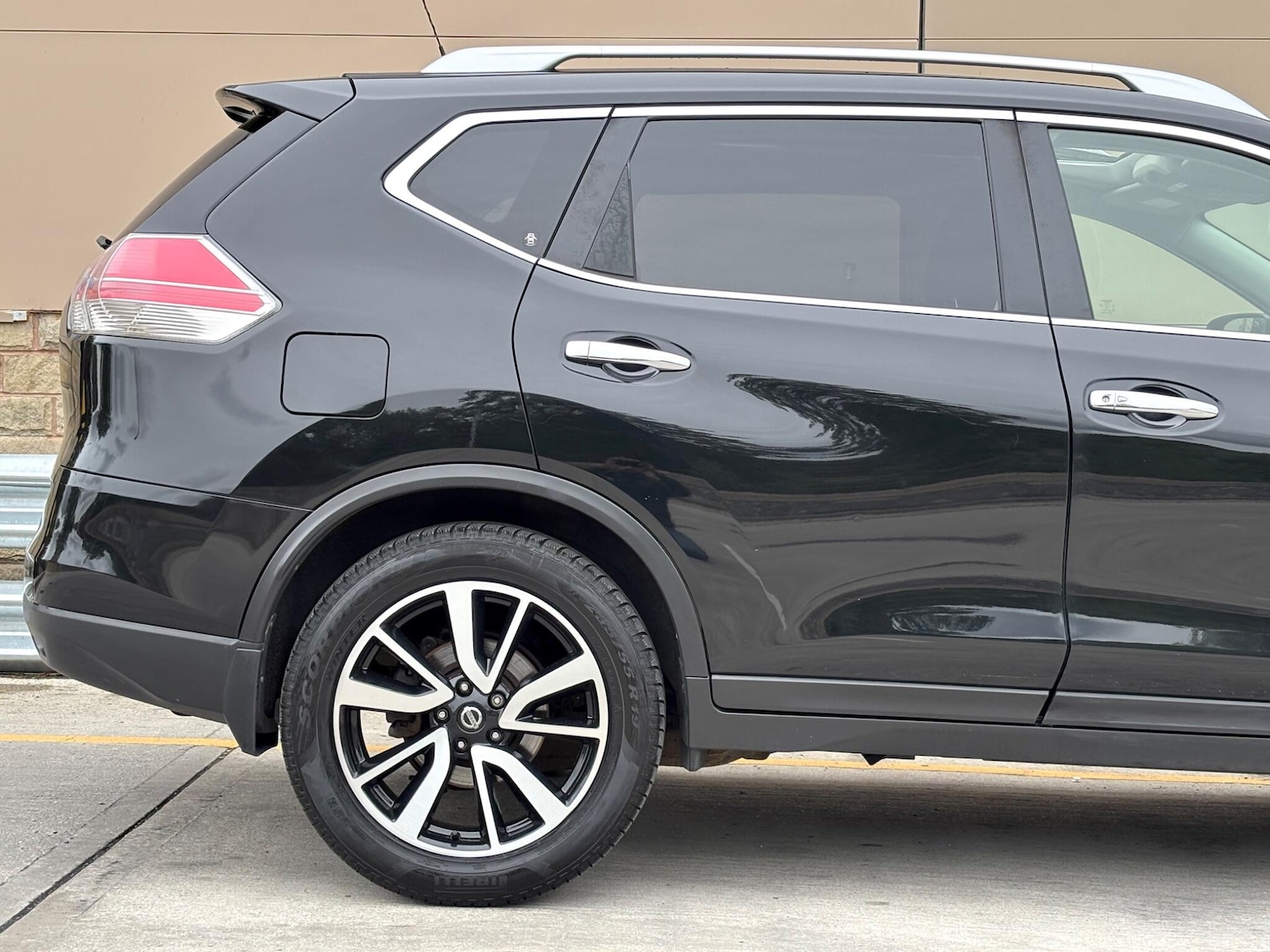 Used Nissan X-Trail 2017 for sale - 76024334: Photo 36