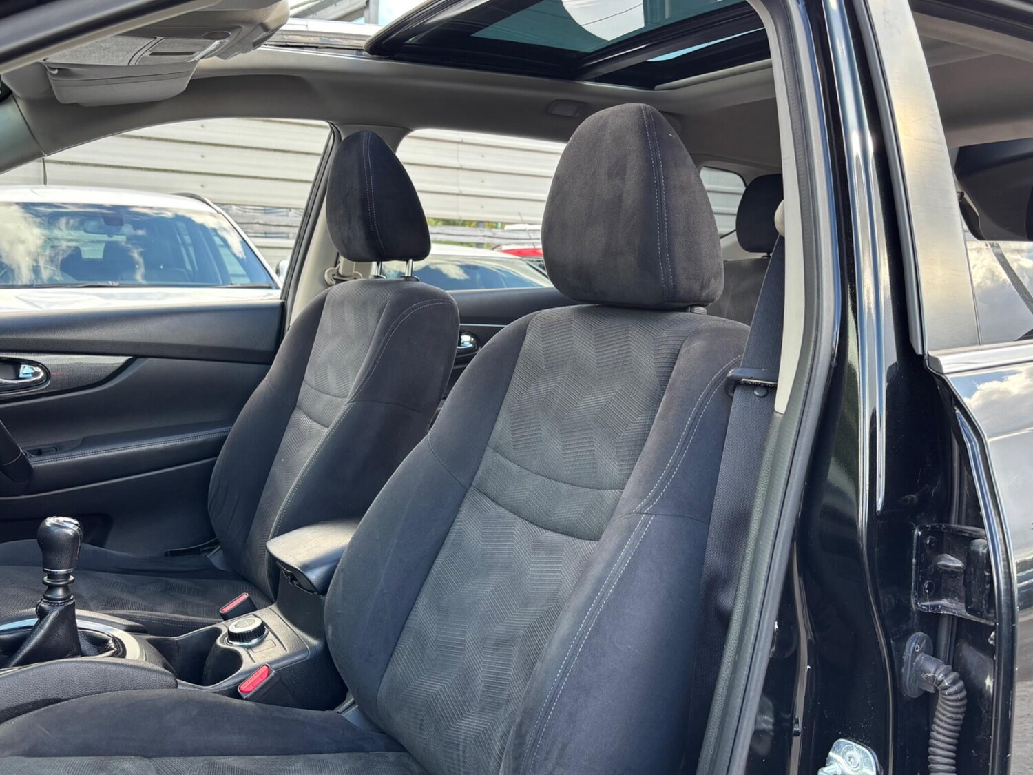Used Nissan X-Trail 2017 for sale - 76024334: Photo 67