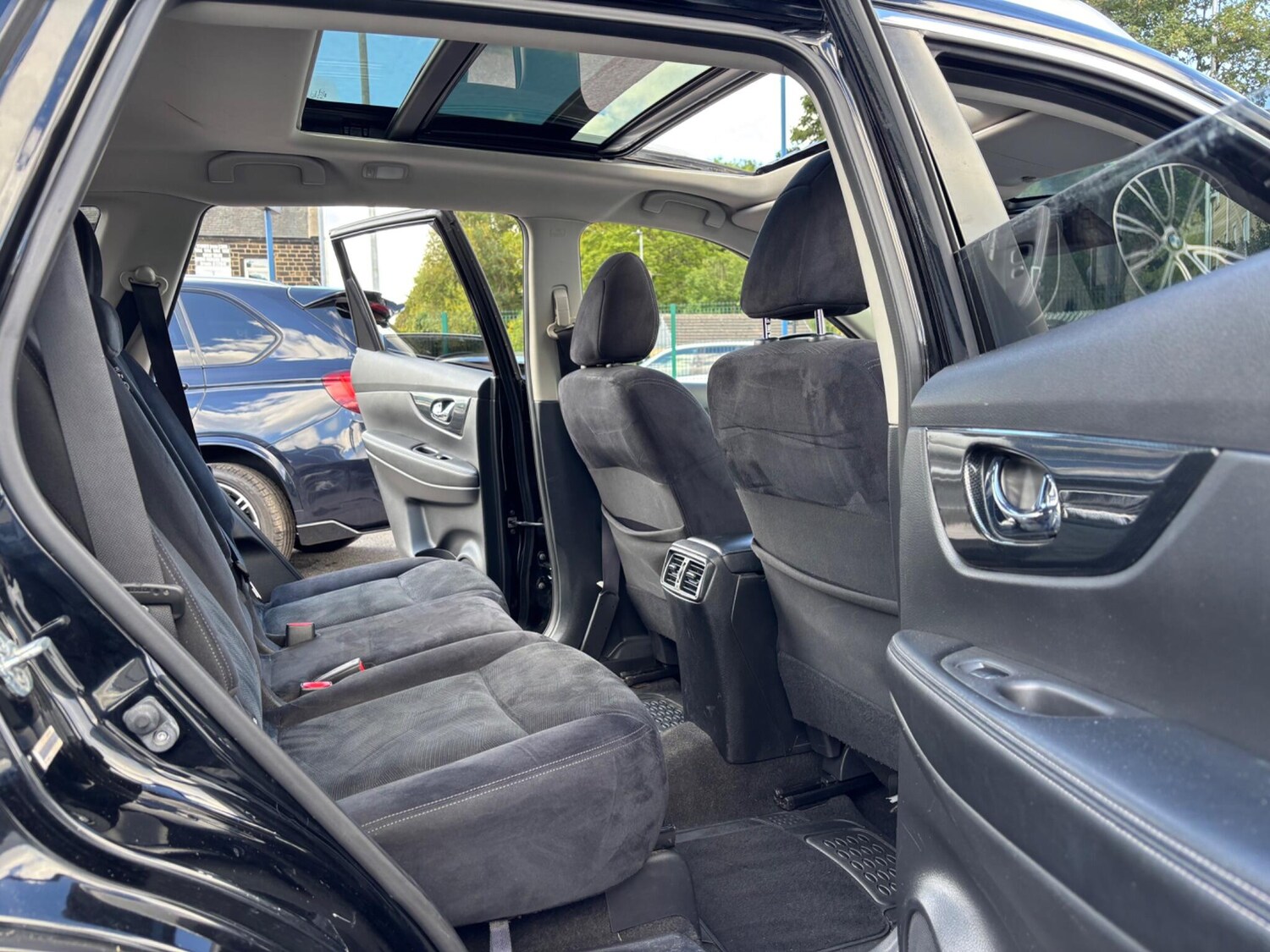Used Nissan X-Trail 2017 for sale - 76024334: Photo 69