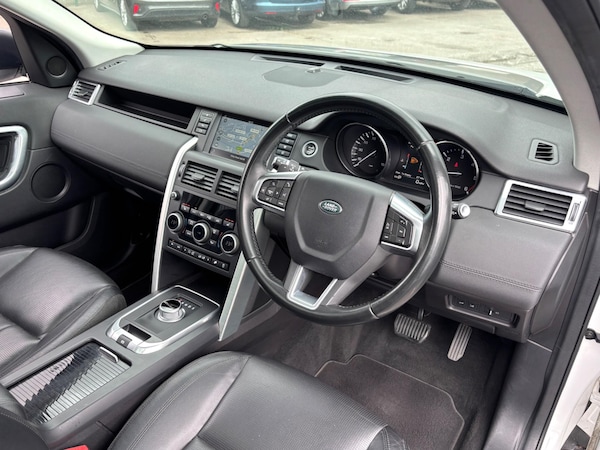 Used Land Rover Discovery Sport 2016 for sale - 75059588: Photo 12