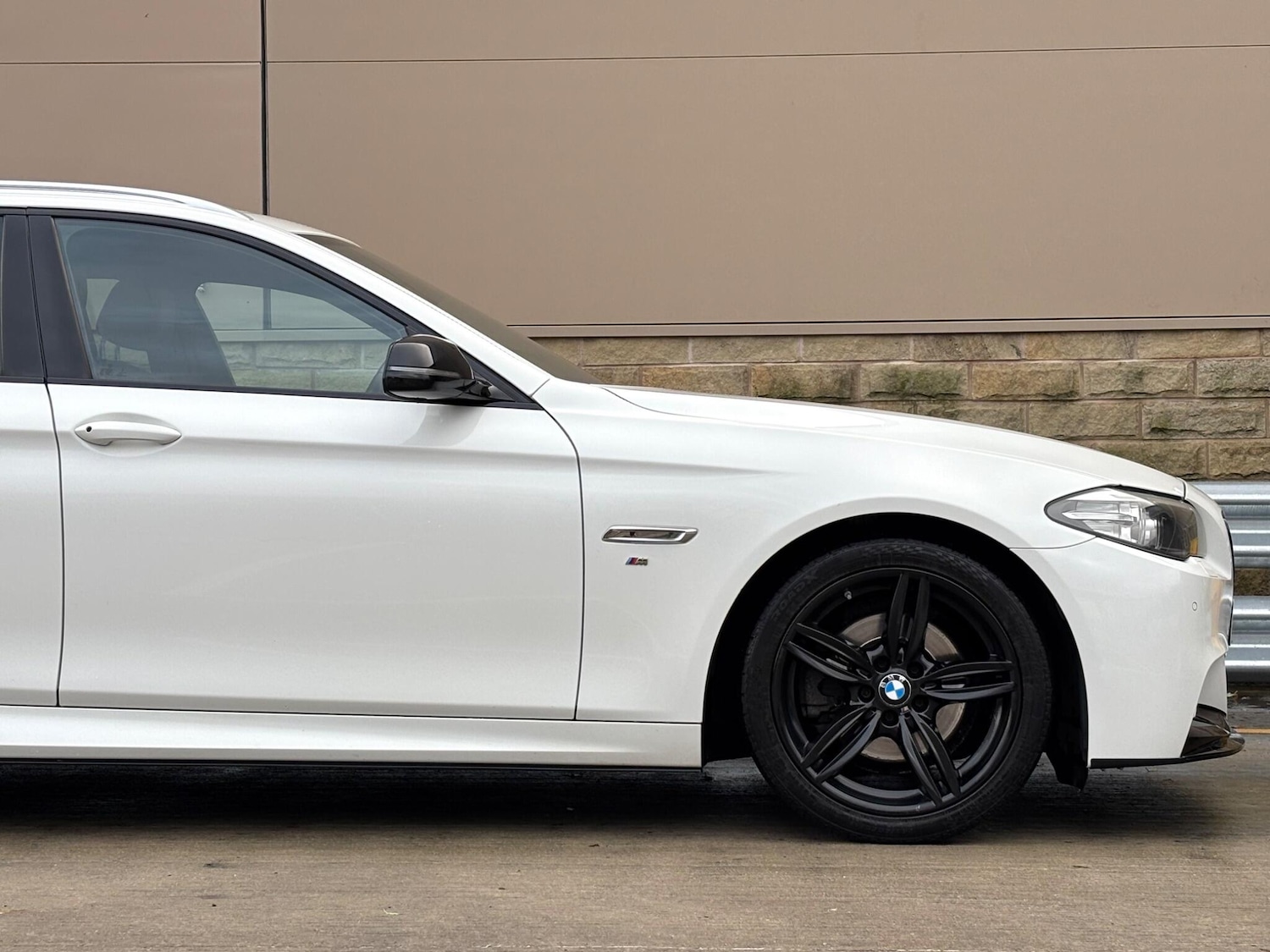 Used BMW 5 Series 2016 for sale - 76855752: Photo 39