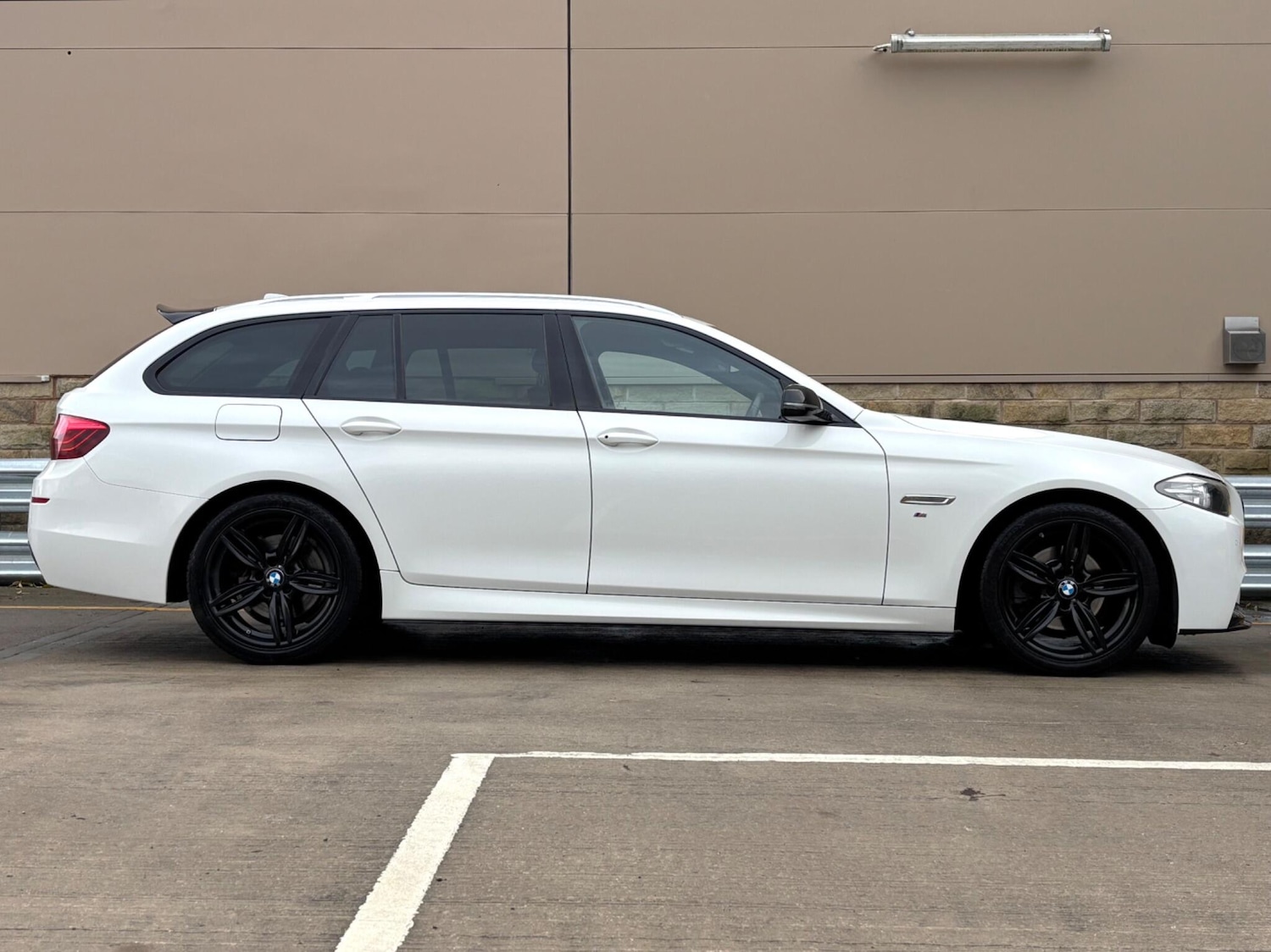 Used BMW 5 Series 2016 for sale - 76855752: Photo 5