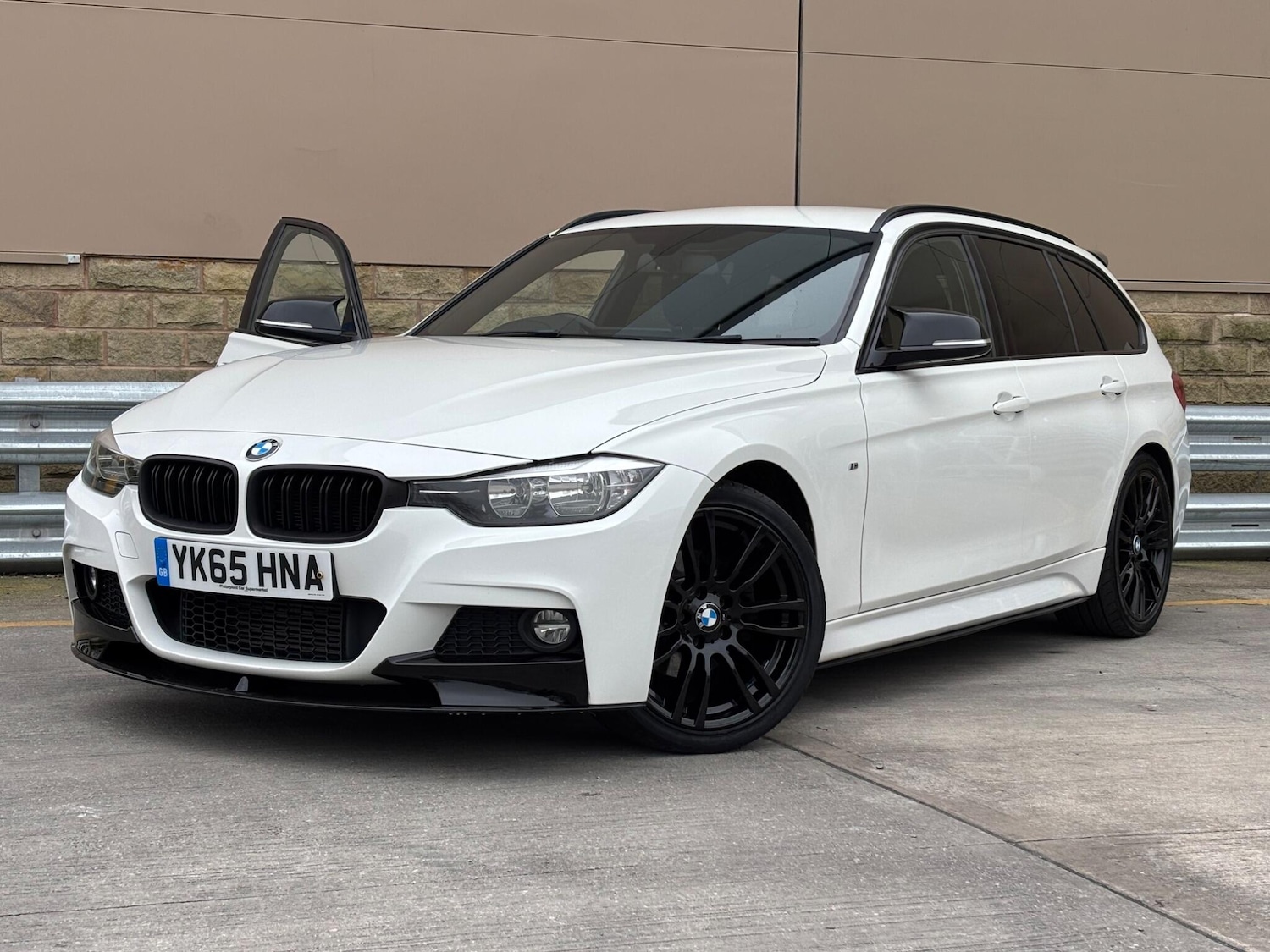 Used BMW 3 Series 2015 for sale - 77799414: Photo 25