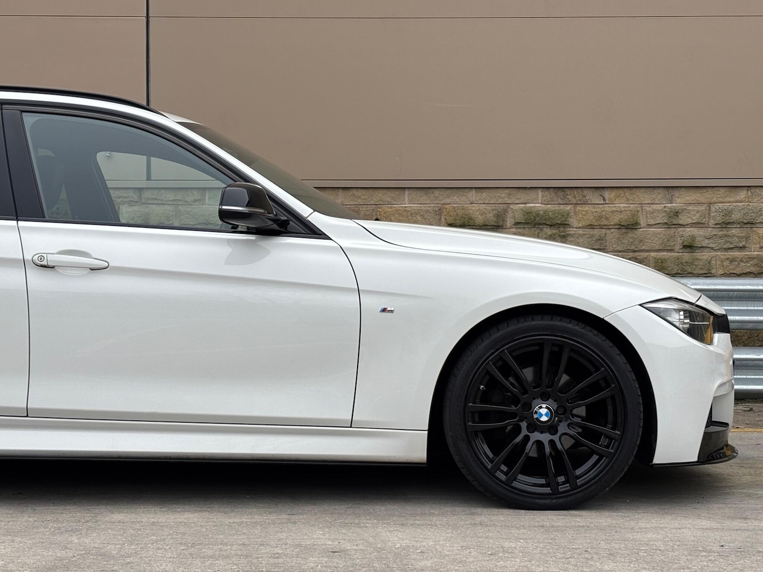 Used BMW 3 Series 2015 for sale - 77799414: Photo 39