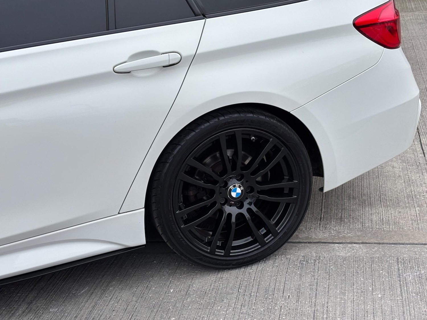 Used BMW 3 Series 2015 for sale - 77799414: Photo 42