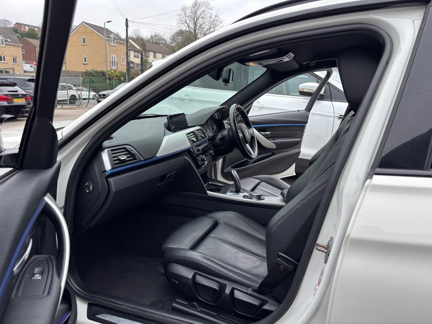 Used BMW 3 Series 2015 for sale - 77799414: Photo 43