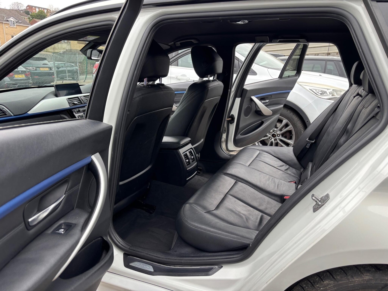 Used BMW 3 Series 2015 for sale - 77799414: Photo 58