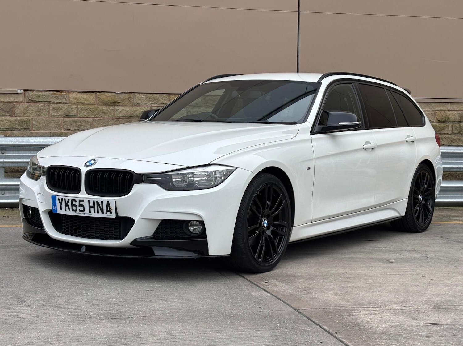 Used BMW 3 Series 2015 for sale - 77799414: Photo 8