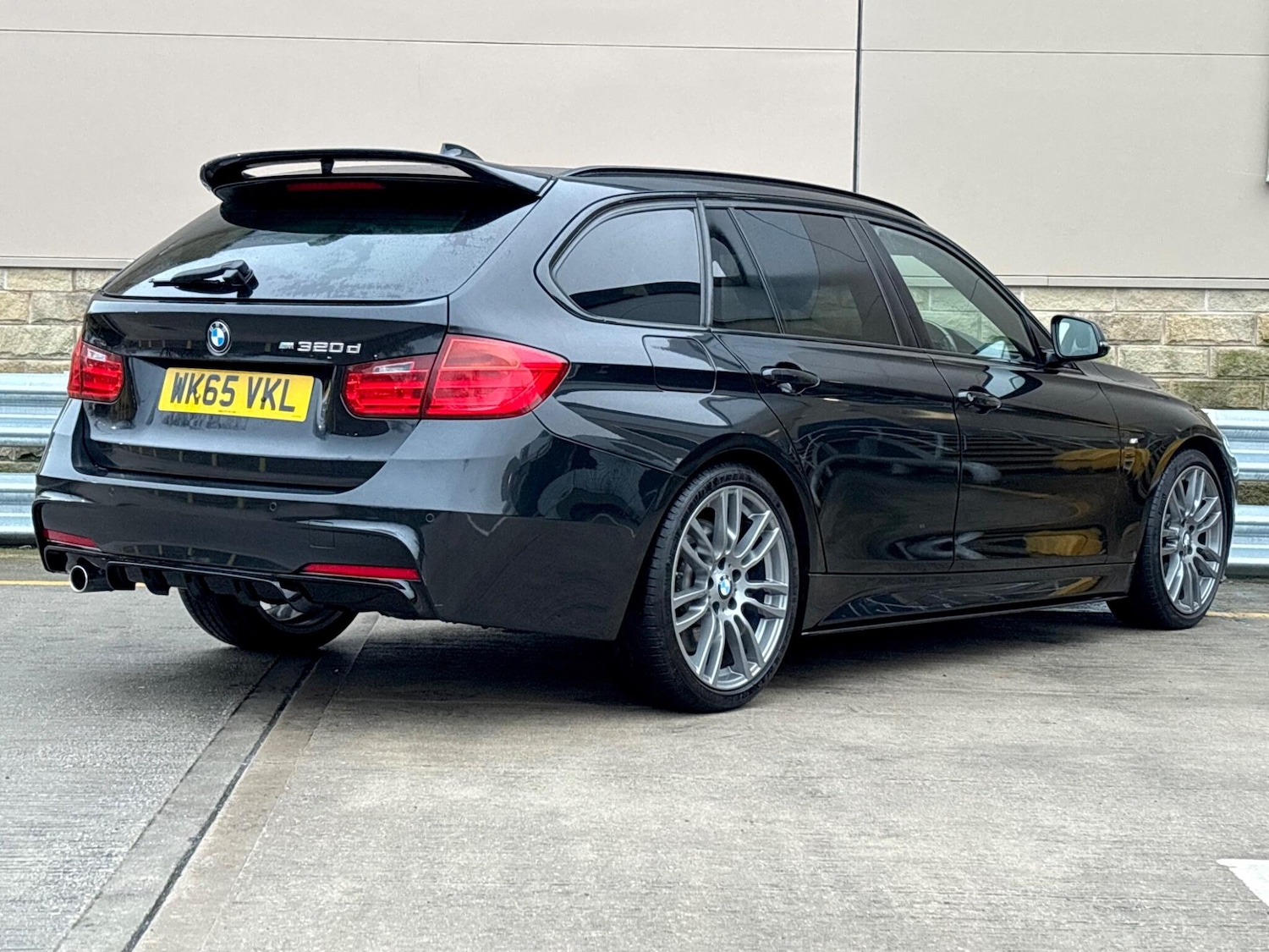 Used BMW 3 Series 2015 for sale - 77538356: Photo 4