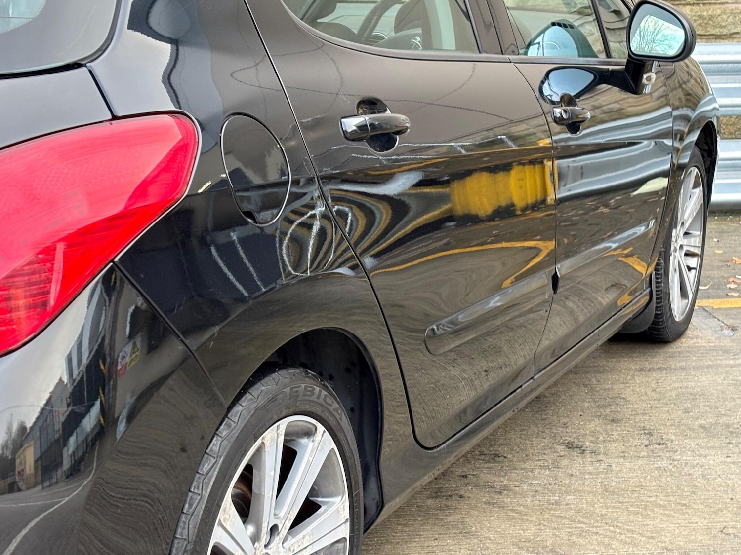 Used Peugeot 308 2013 for sale - 77331252: Photo 10