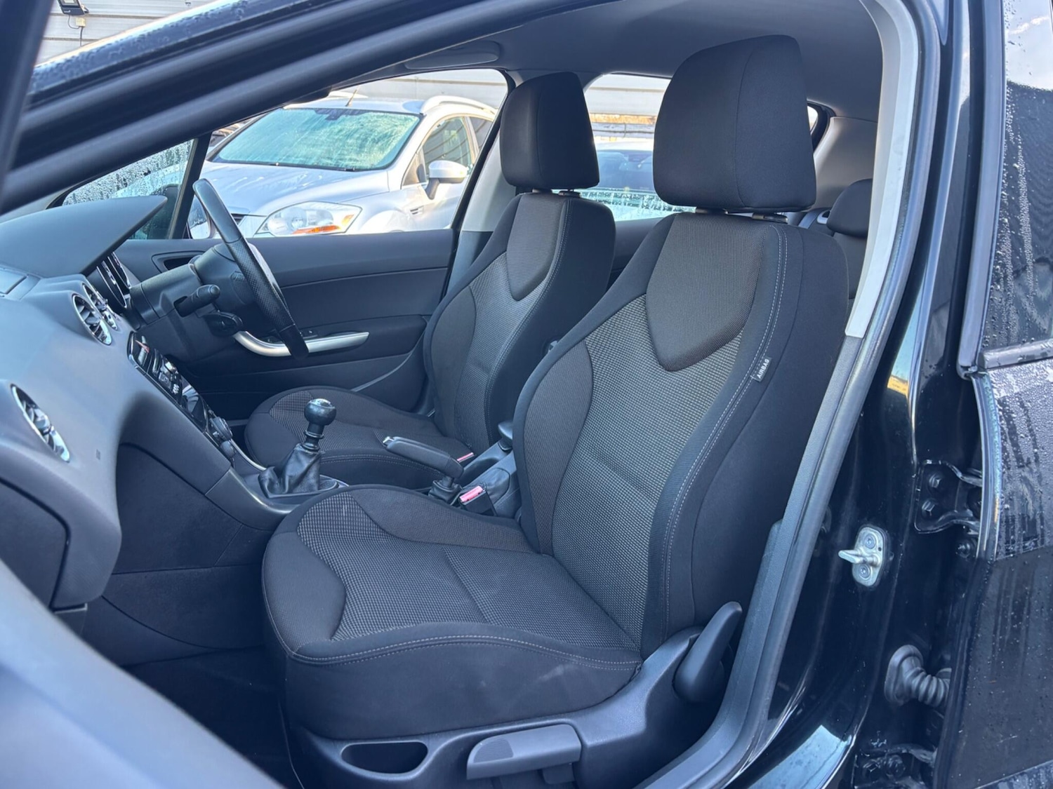 Used Peugeot 308 2013 for sale - 77331252: Photo 47