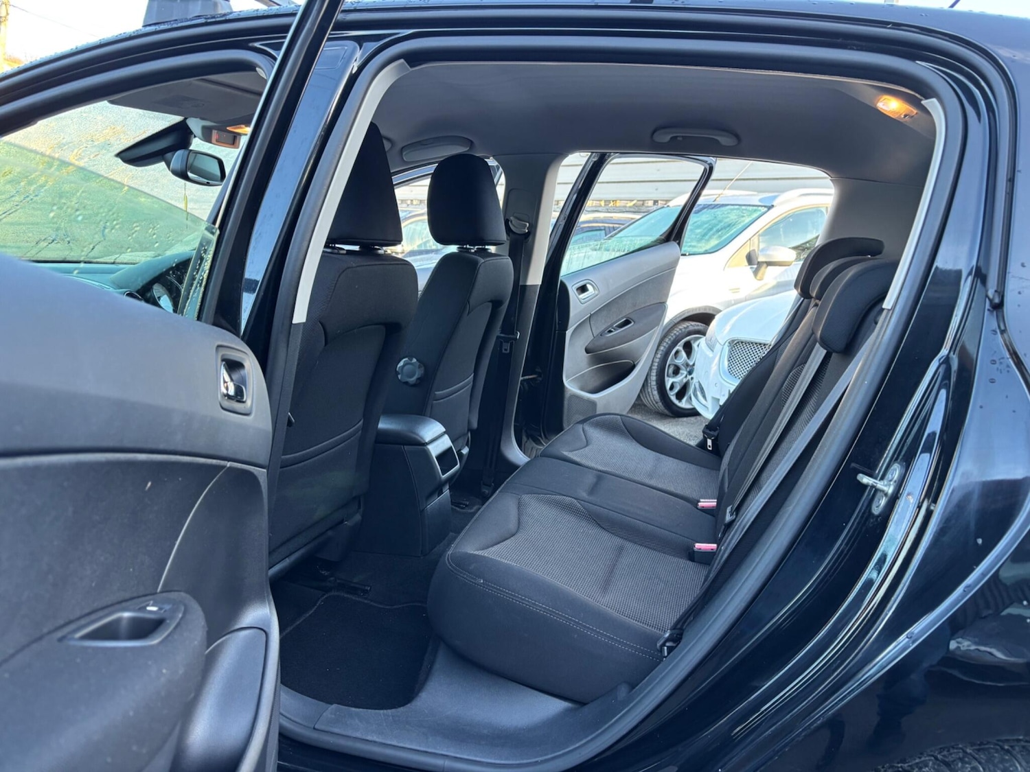 Used Peugeot 308 2013 for sale - 77331252: Photo 51