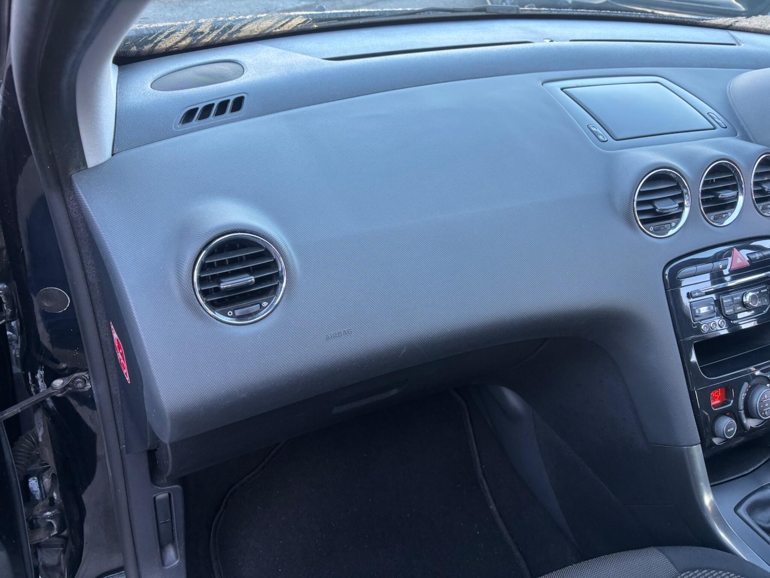 Used Peugeot 308 2013 for sale - 77331252: Photo 53