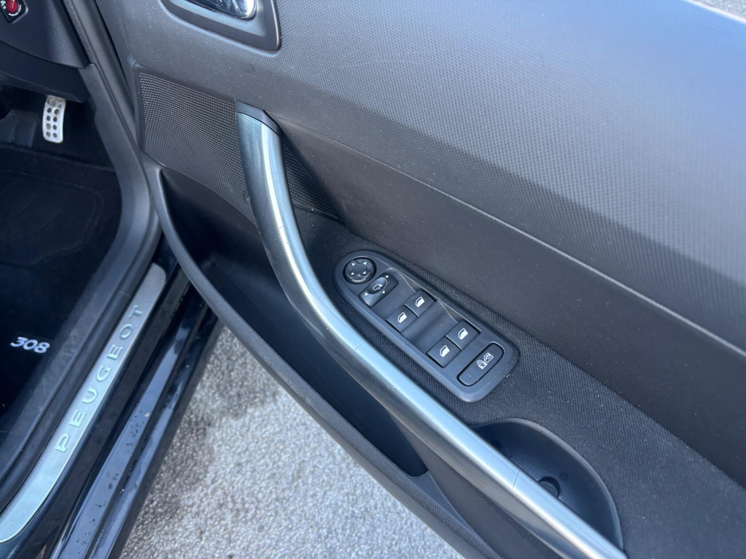 Used Peugeot 308 2013 for sale - 77331252: Photo 55