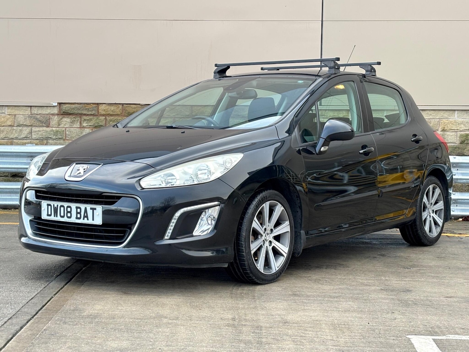 Used Peugeot 308 2013 for sale - 77331252: Photo 8