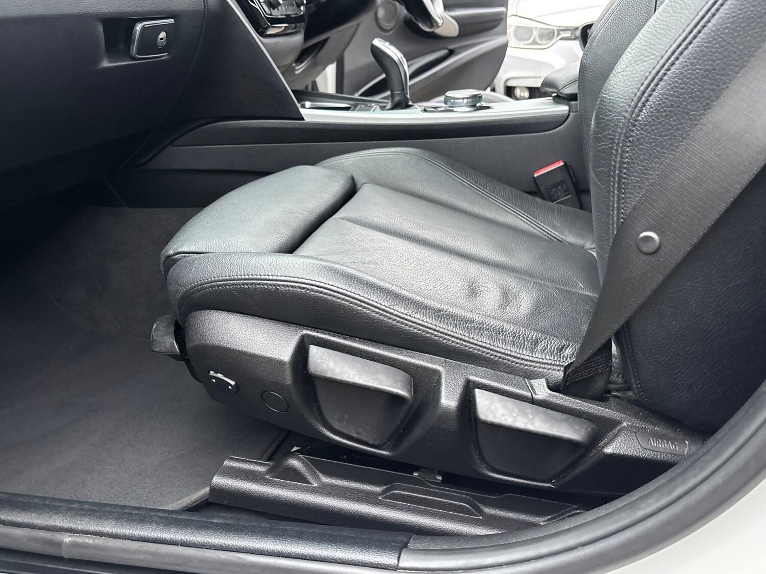 Used BMW 3 Series 2017 for sale - 77574901: Photo 65