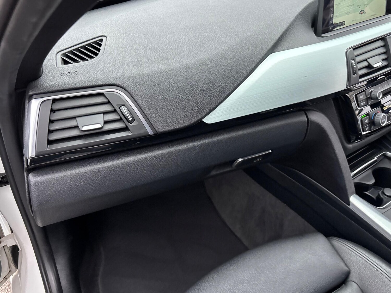 Used BMW 3 Series 2017 for sale - 77574901: Photo 73