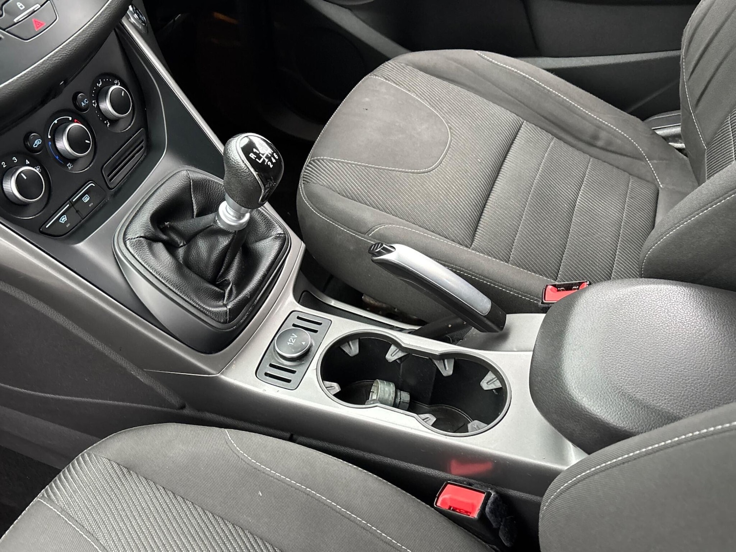 Used Ford Kuga 2014 for sale - 77440274: Photo 14