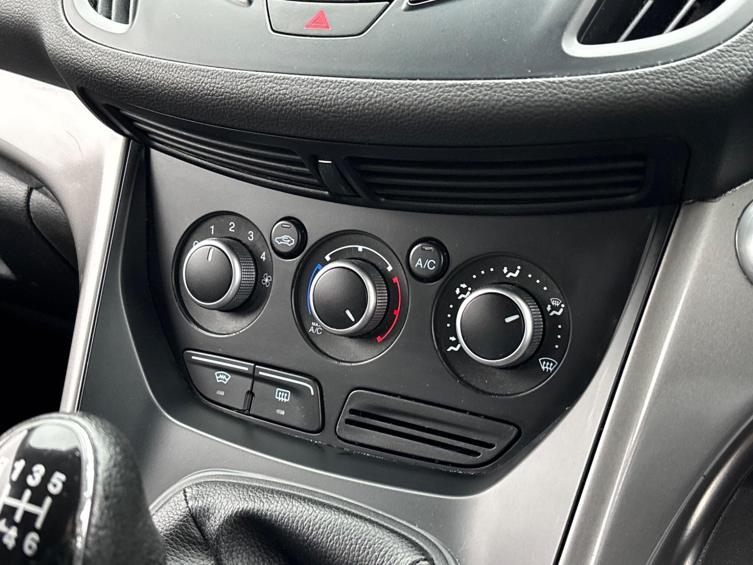 Used Ford Kuga 2014 for sale - 77440274: Photo 16