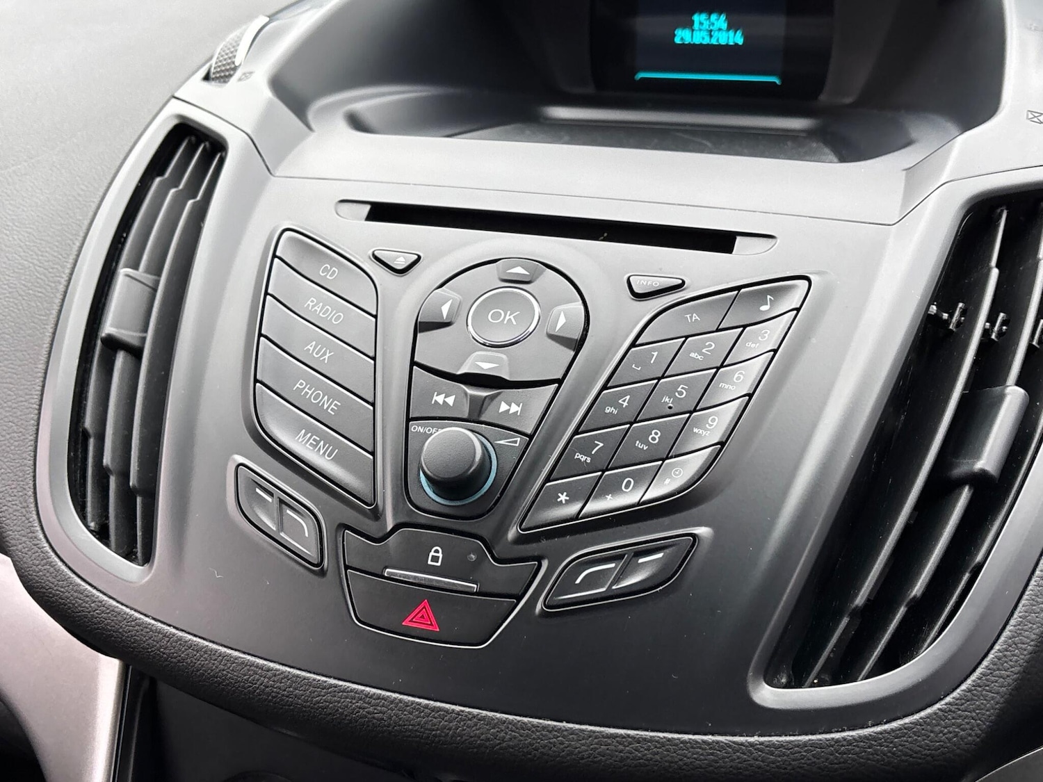 Used Ford Kuga 2014 for sale - 77440274: Photo 17