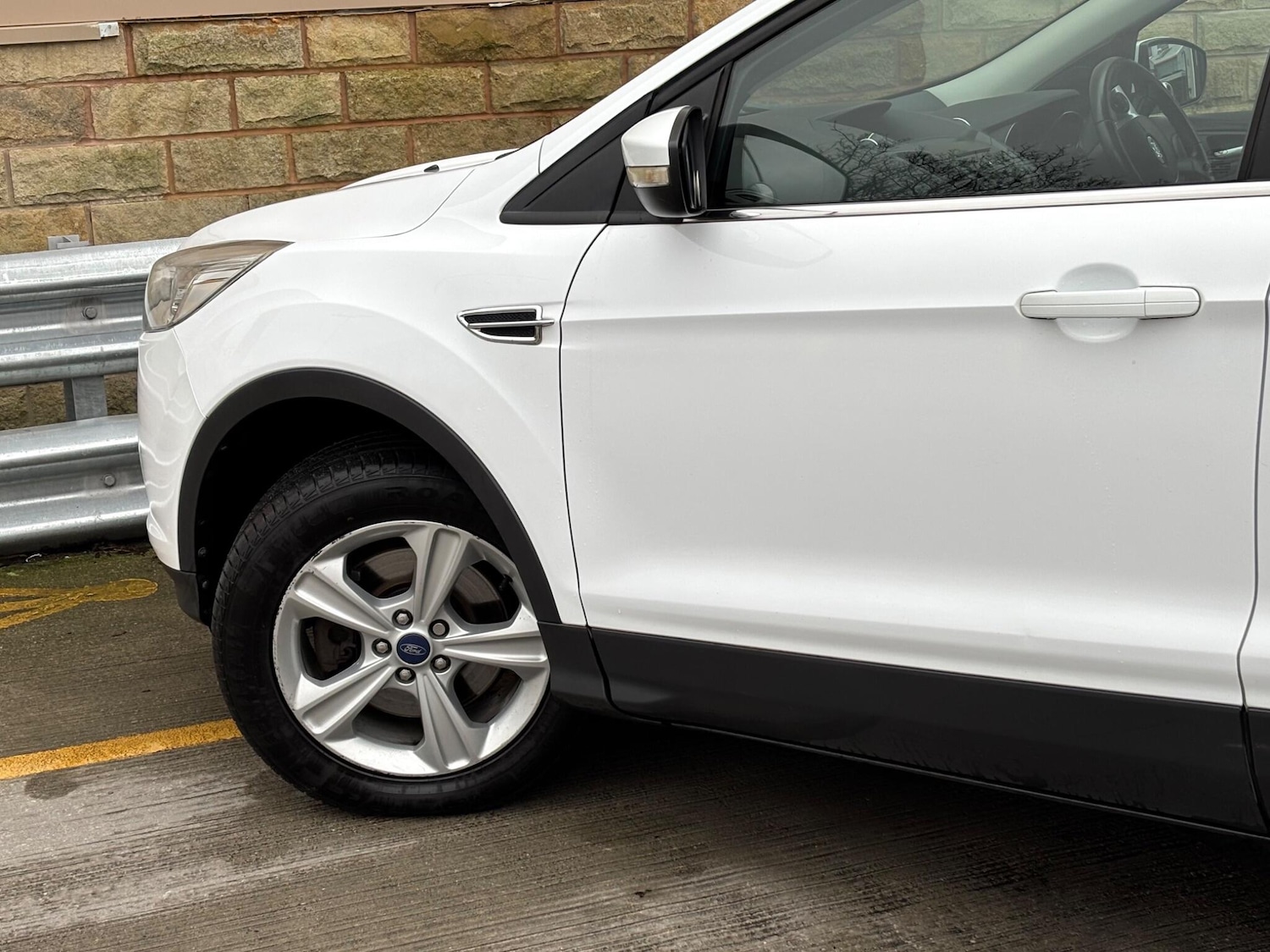 Used Ford Kuga 2014 for sale - 77440274: Photo 40