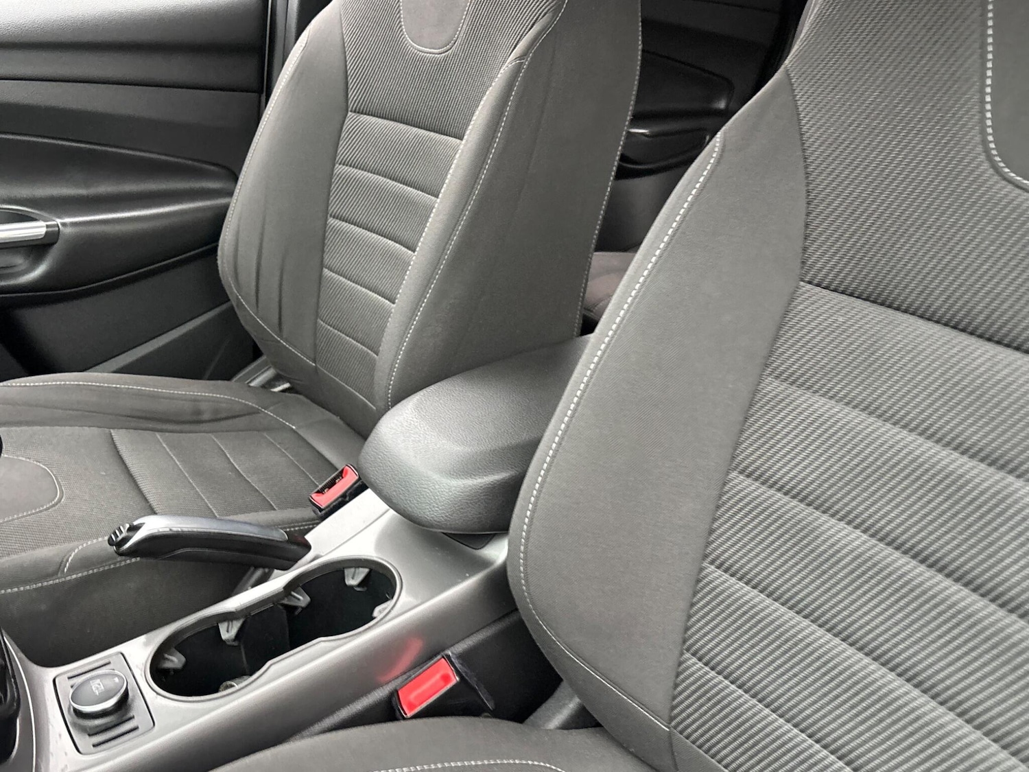 Used Ford Kuga 2014 for sale - 77440274: Photo 57