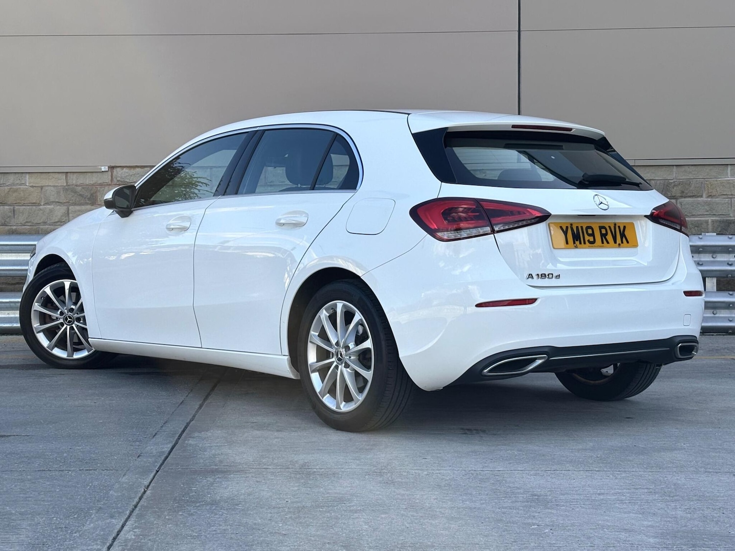 Used Mercedes-Benz A-Class 2019 for sale - 76179482: Photo 3