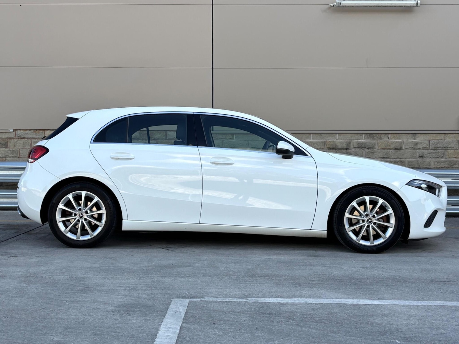 Used Mercedes-Benz A-Class 2019 for sale - 76179482: Photo 5