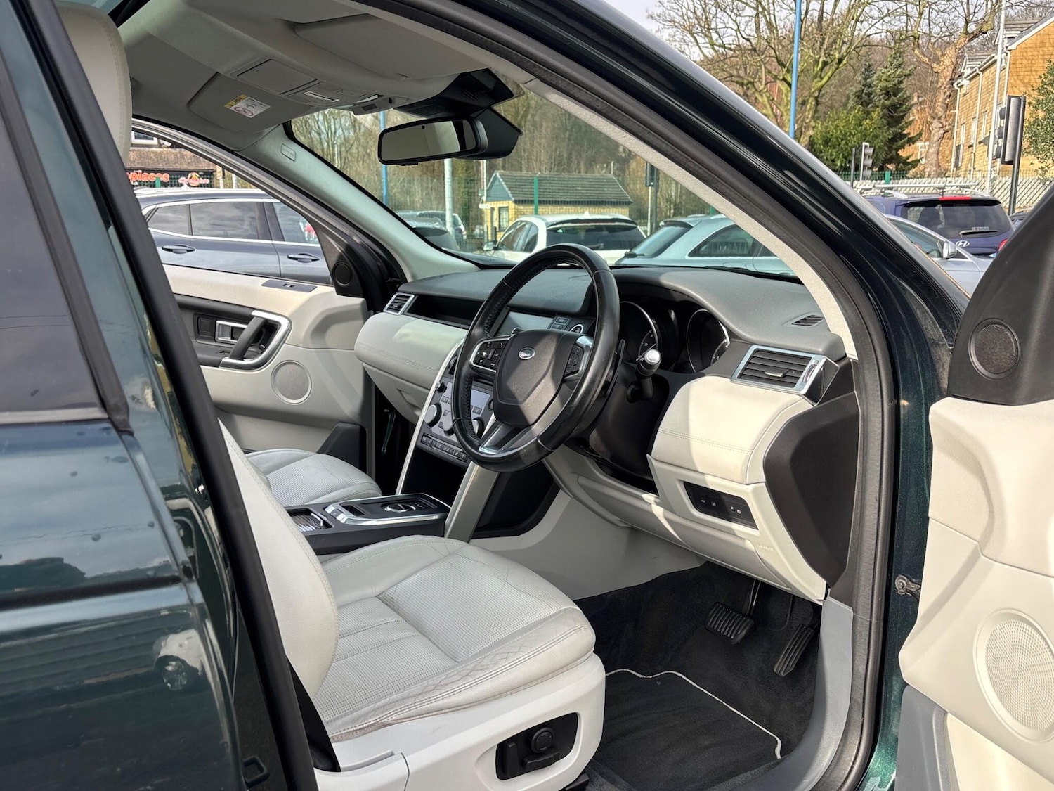 Used Land Rover Discovery Sport for sale - 77537266: Photo 41