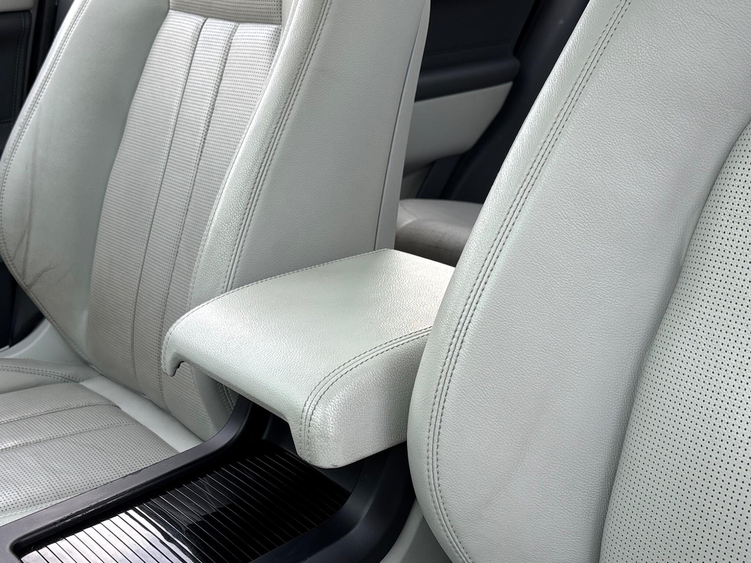 Used Land Rover Discovery Sport for sale - 77537266: Photo 55