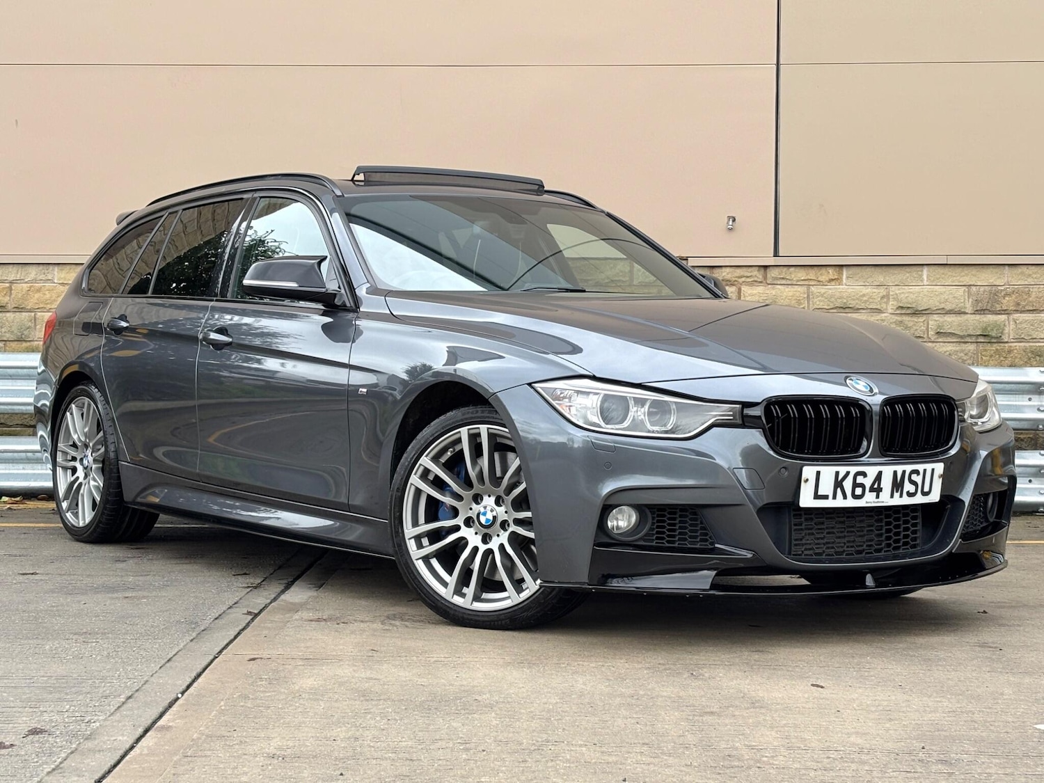 Used BMW 3 Series 2014 for sale - 76592099: Photo 1