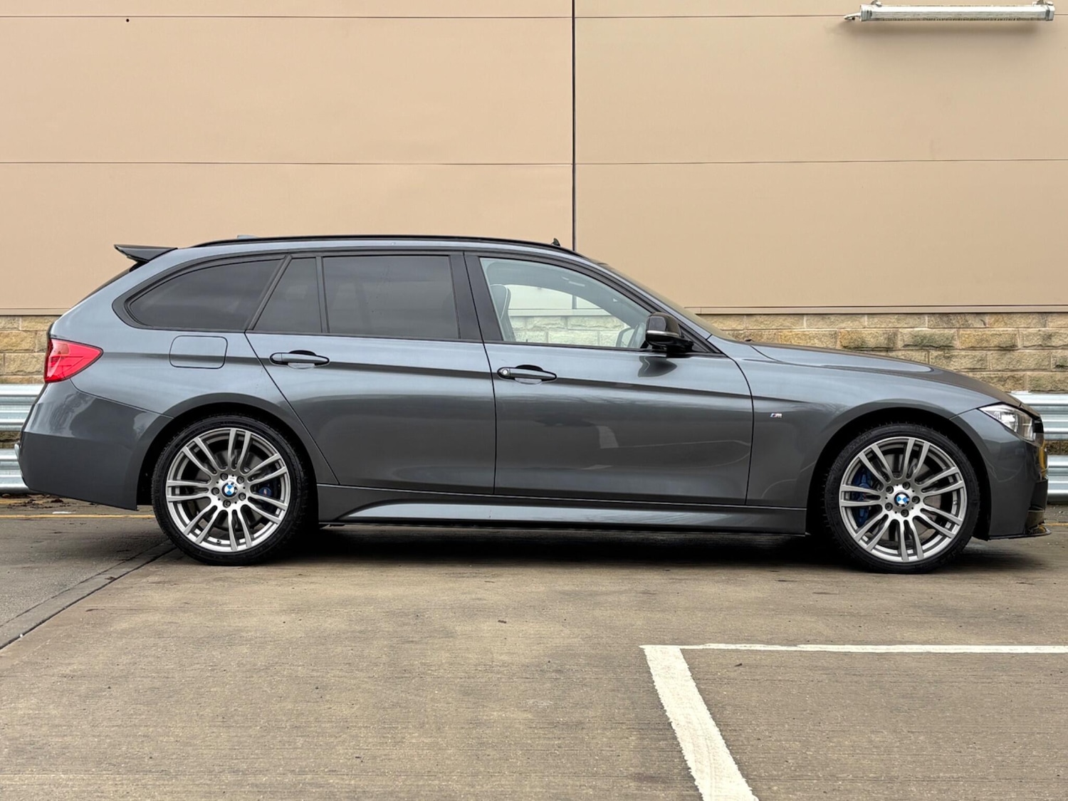 Used BMW 3 Series 2014 for sale - 76592099: Photo 3
