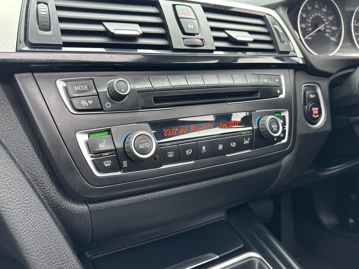 Used BMW 3 Series 2014 for sale - 76592099: Photo 59