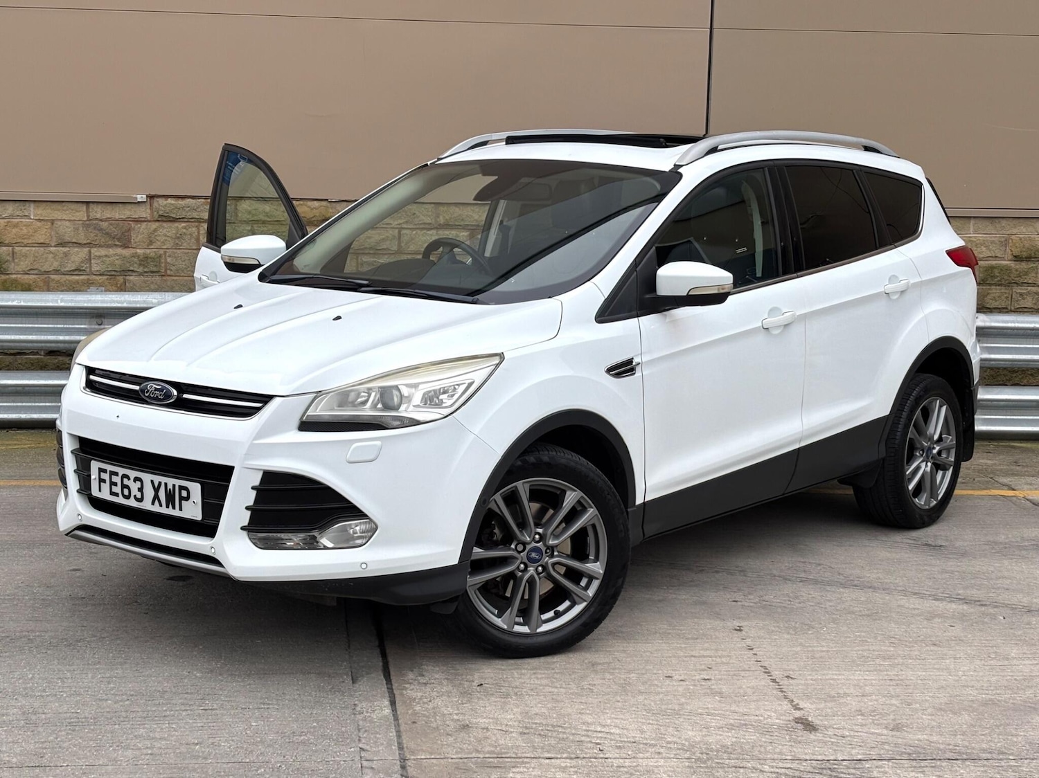 Used Ford Kuga for sale - 77854100: Photo 2