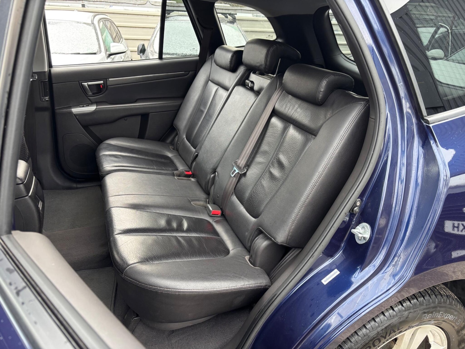 Used Hyundai Santa Fe 2011 for sale - 77120656: Photo 62