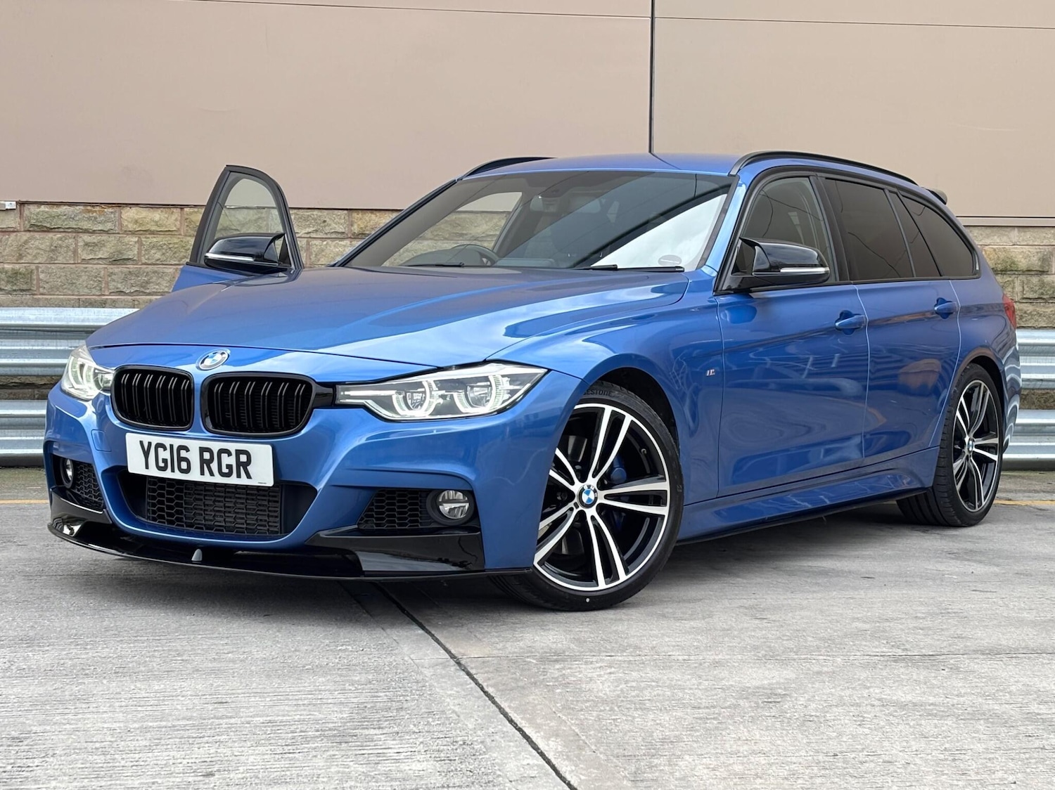 Used BMW 3 Series 2016 for sale - 77724149: Photo 24
