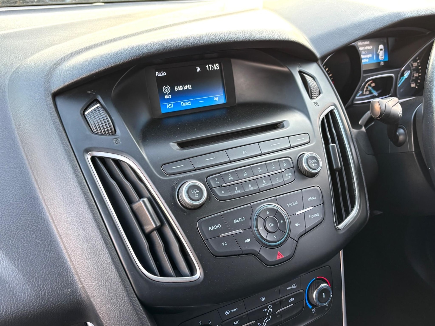 Used Ford Focus for sale - 76990100: Photo 33